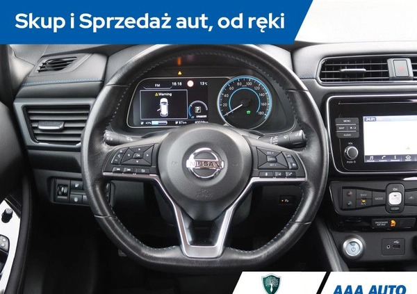 Nissan Leaf cena 66000 przebieg: 40038, rok produkcji 2018 z Golina małe 379